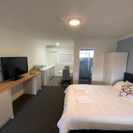 Lakeside Inn Wollongong Primbee Exterior foto