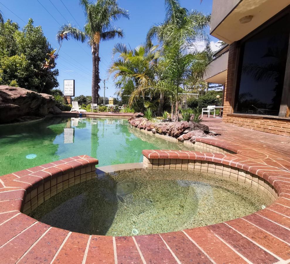 Lakeside Inn Wollongong Primbee Exterior foto