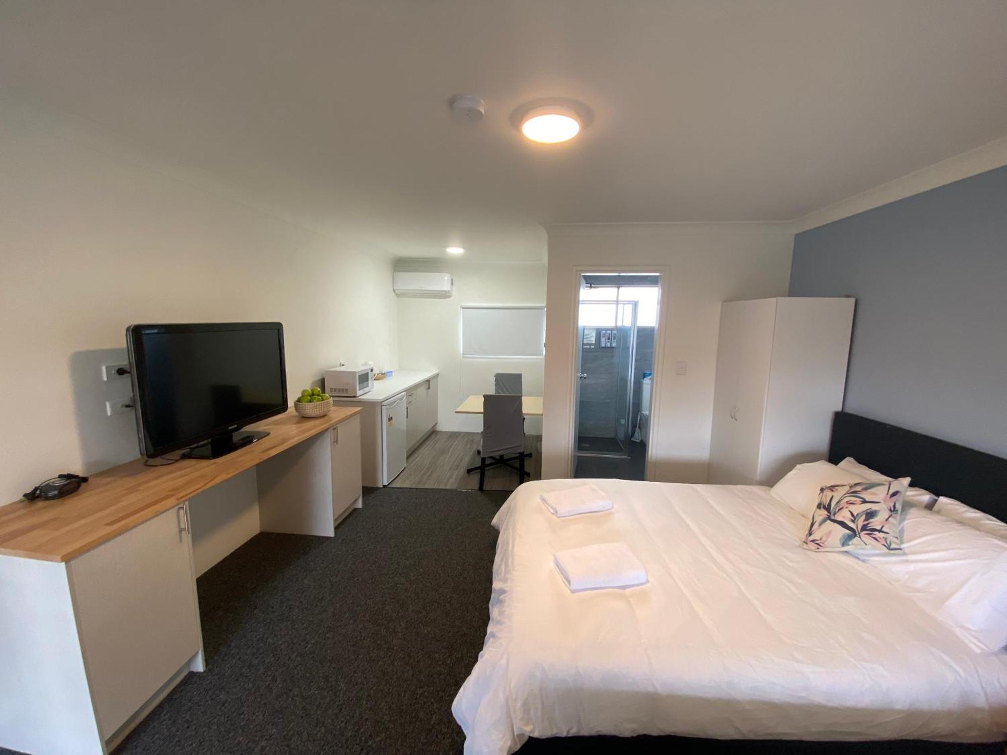 Lakeside Inn Wollongong Primbee Exterior foto